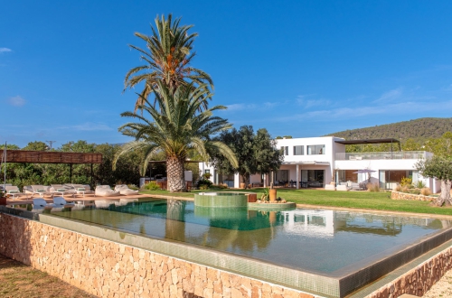 villa caleta, luxury, rental